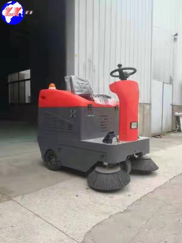 ￥00 經(jīng)濟(jì)型掃地車 壹喜YOOX1250